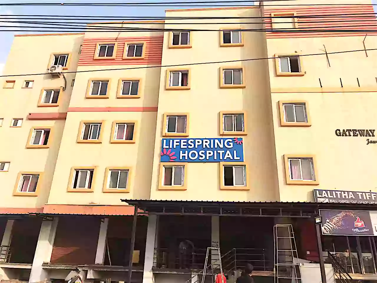 lifespring Hospital Moula-ali location